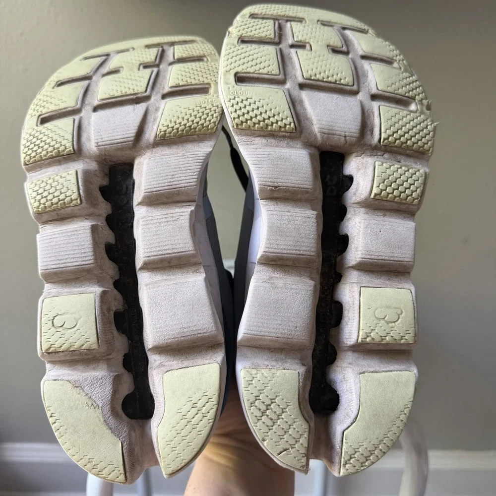 On Running Cloudstratus Chambray Lavender Womens 7.5 Running Shoes 39.98658